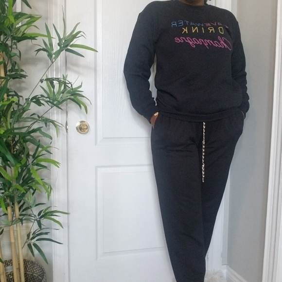 Brand New Sweatshirt - Picture 2 of 2